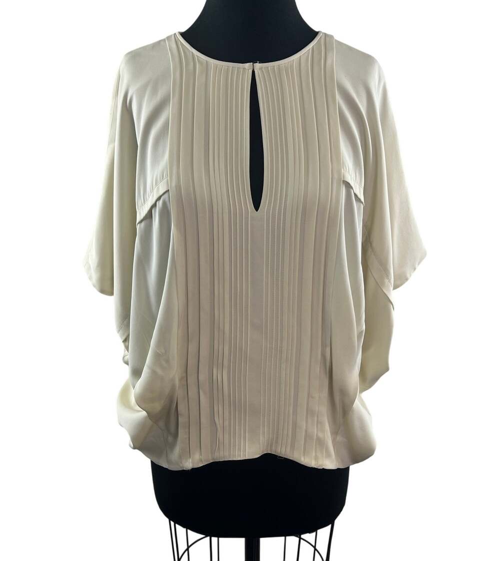 DVF Diane Von Furstenberg Ivory Pleated Blouse Silk Keyhole Neck Size M Medium